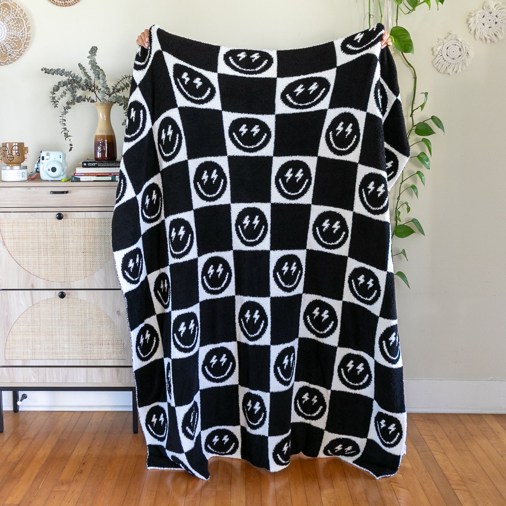 Black Bolt Smile Blanket