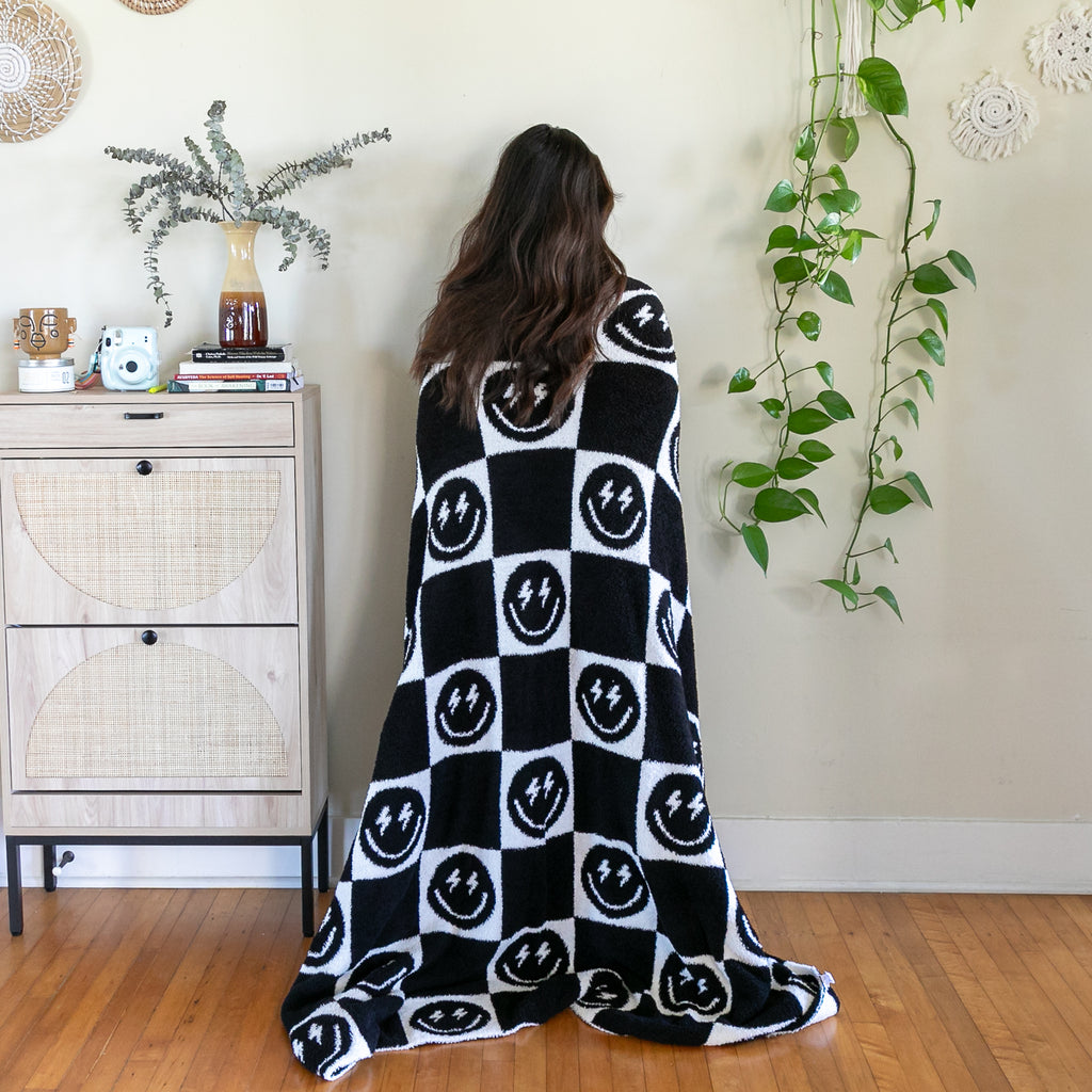 Louis Vuitton Black Fleece Blanket • Kybershop